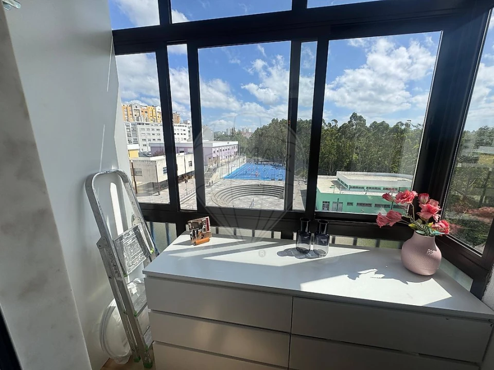 Apartamento T2 para Arrendamento em Rio de Mouro Foto 18