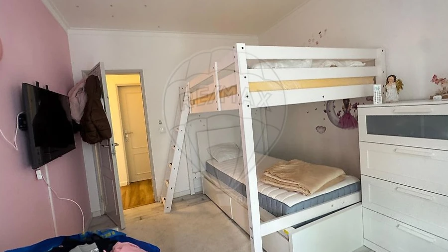 Apartamento T2 para Arrendamento em Rio de Mouro