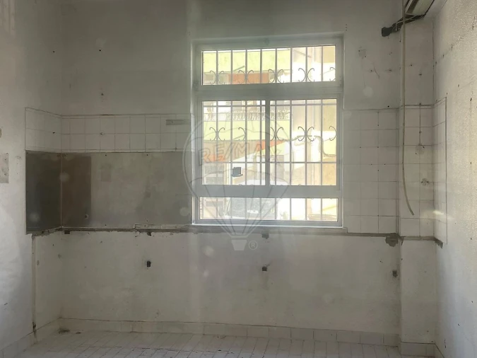 Loja para Venda em Póvoa de Santa Iria e Forte da Casa Foto 6