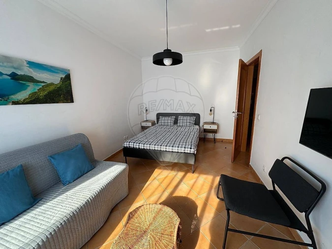 Apartamento T1 para Arrendamento em Armação de Pera Foto 8