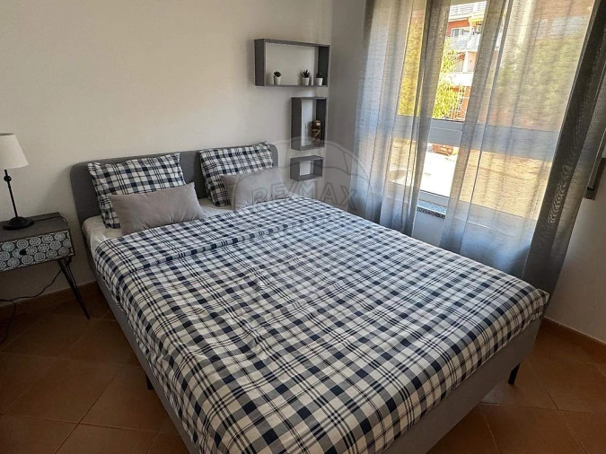 Apartamento T1 para Arrendamento em Armação de Pera Foto 12