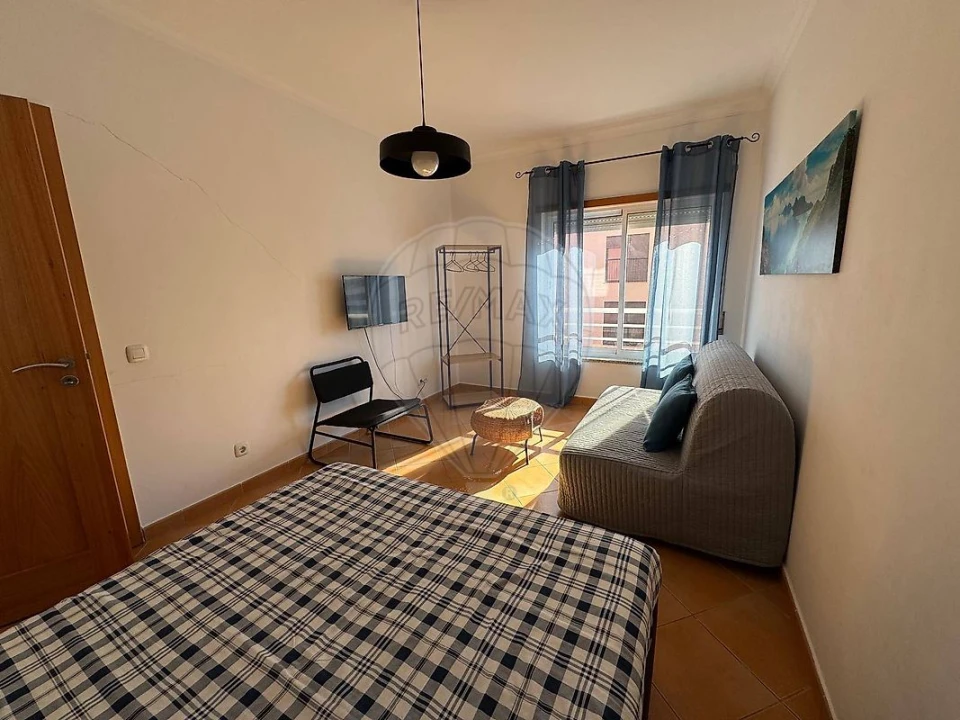 Apartamento T1 para Arrendamento em Armação de Pera Foto 6