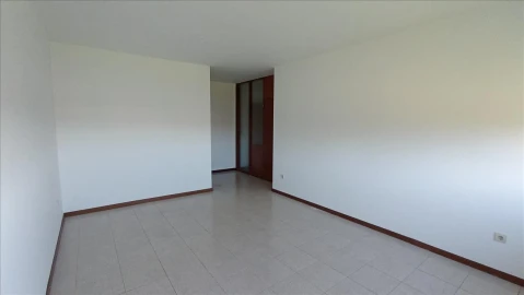 Apartamento T4 para Venda em Perafita, Lavra e Santa Cruz do Bispo