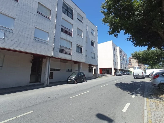 Apartamento T2 para Venda em Rio Tinto Foto 11