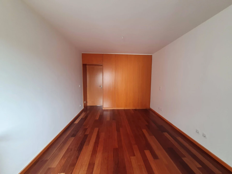 Apartamento T3 para Venda em Bonfim Foto 11