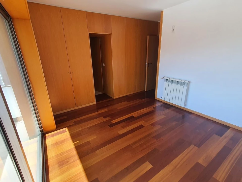 Apartamento T3 para Venda em Bonfim Foto 8