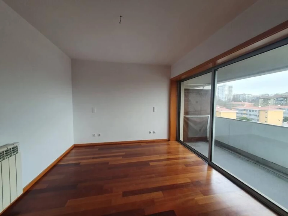 Apartamento T3 para Venda em Bonfim Foto 9