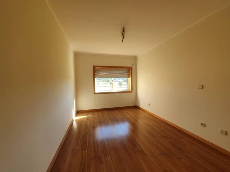 Apartamento T3 para Venda em Canelas Foto 10