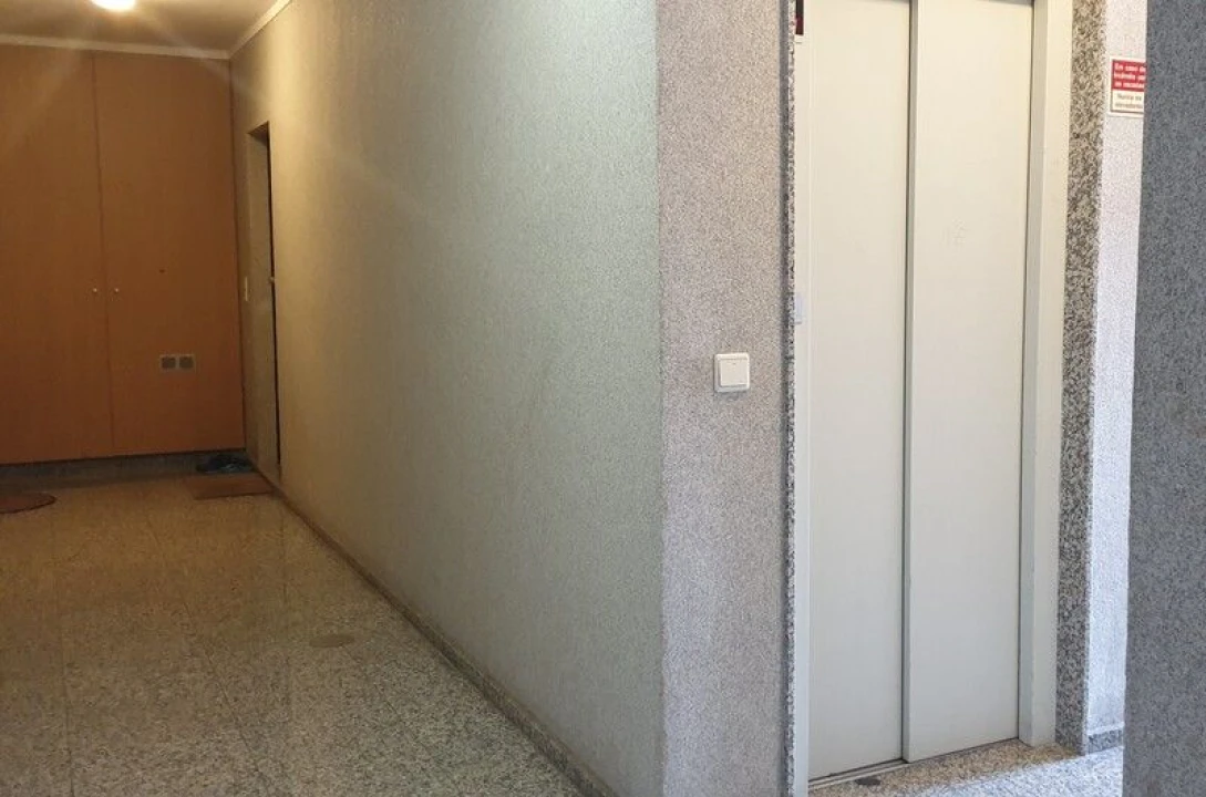 Apartamento T3 para Venda em Canelas Foto 3