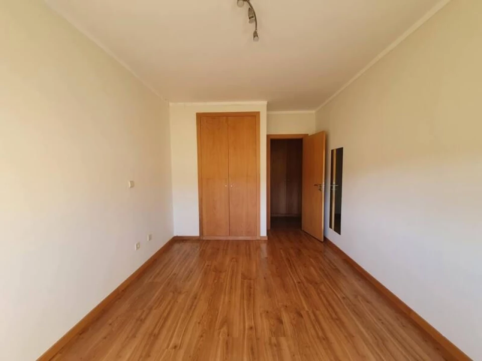 Apartamento T3 para Venda em Canelas Foto 11
