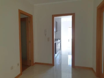 Apartamento T3 para Venda em Canelas