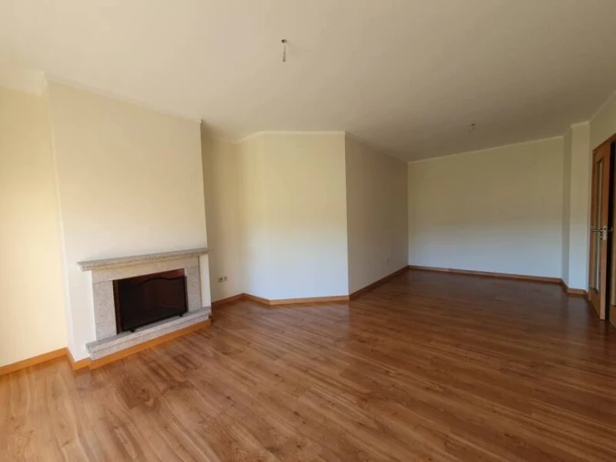 Apartamento T3 para Venda em Canelas Foto 5