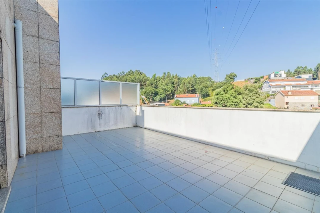 Apartamento T1 para Venda em Rebordosa Foto 10