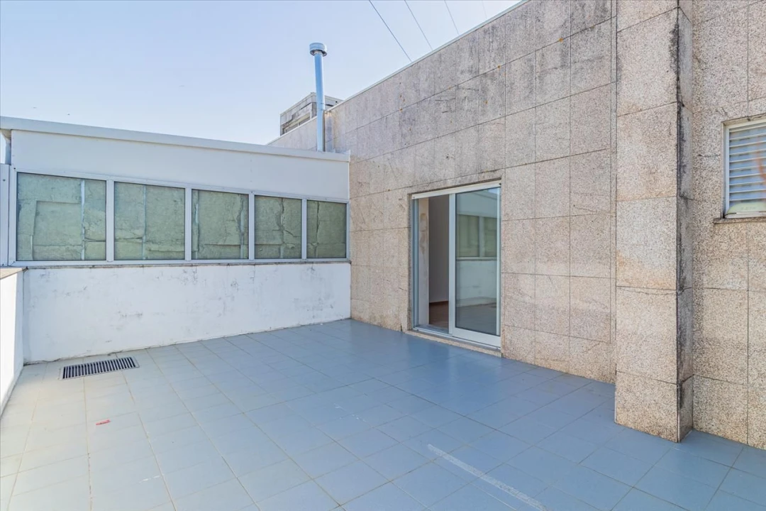 Apartamento T1 para Venda em Rebordosa Foto 9