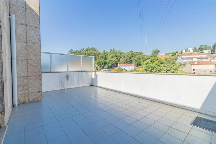 Apartamento T1 para Venda em Rebordosa Foto 10