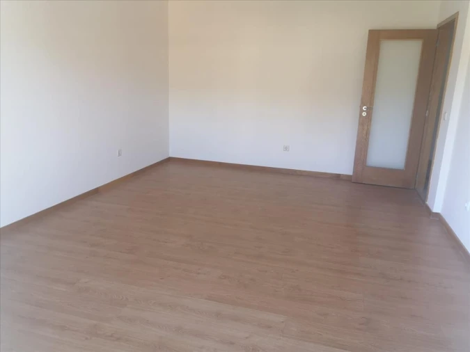 Apartamento T1 para Venda em Rebordosa Foto 3