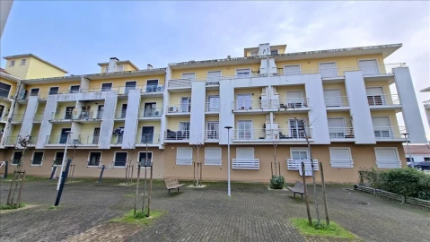 Apartamento T4 para Venda em Pinhal Novo