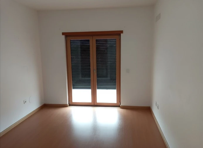 Apartamento T4 para Venda em Pinhal Novo Foto 6
