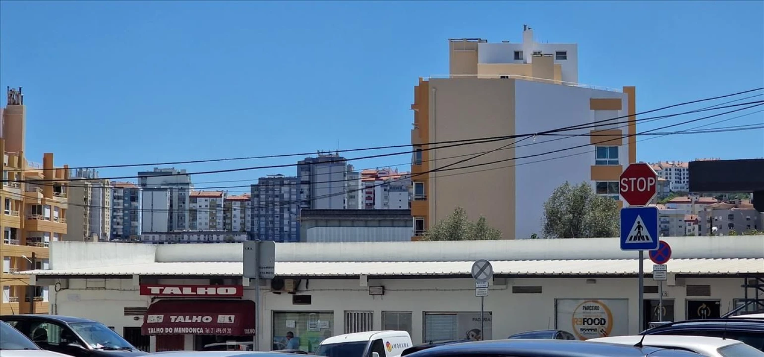 Negócio para Venda em Falagueira-Venda Nova Foto 5