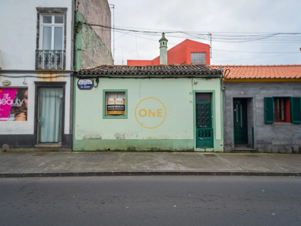 Moradia T2 para Venda em Ponta Delgada (São Pedro) Foto 1