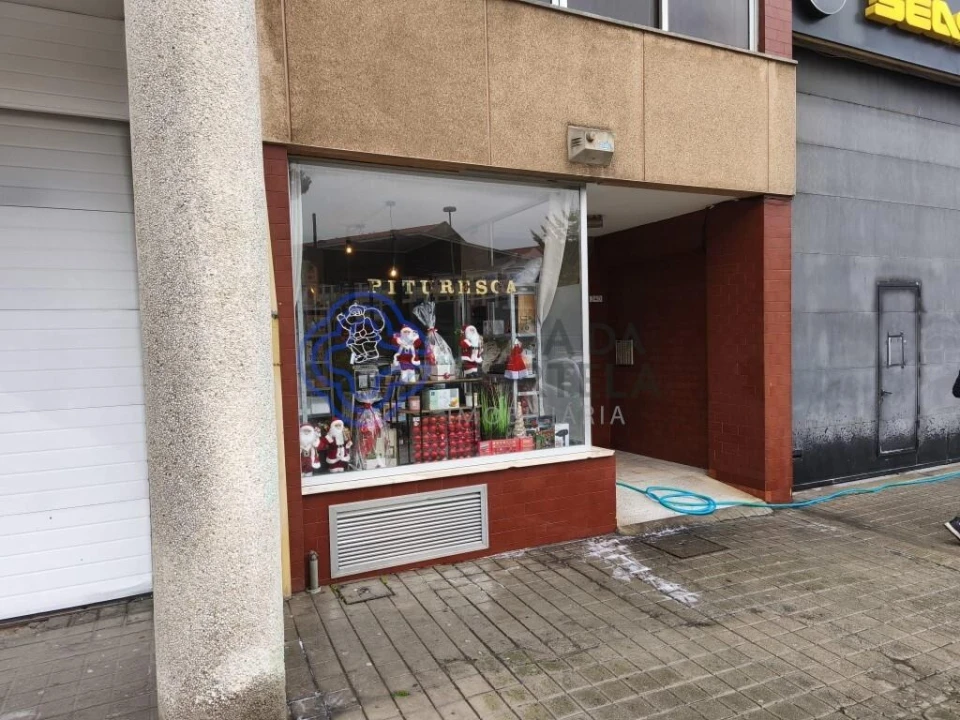 Loja para Venda em Matosinhos e Leça da Palmeira Foto 3
