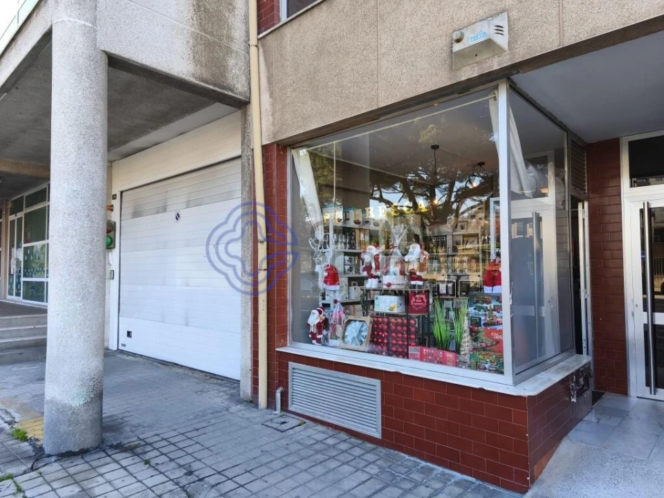 Loja para Venda em Matosinhos e Leça da Palmeira Foto 2