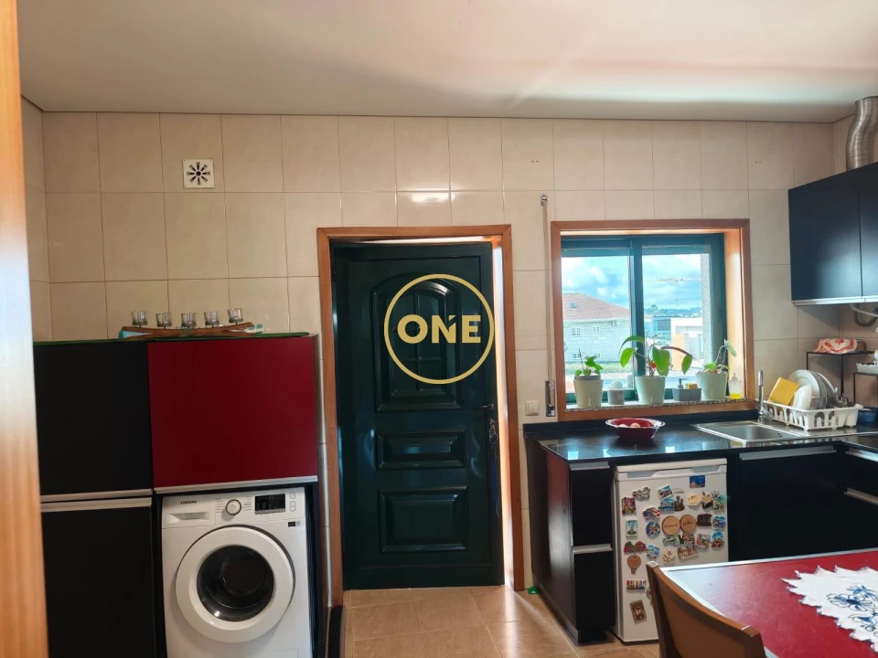 Moradia T3 para Venda em Santo Tirso, Couto (Santa Cristina e São Miguel) e Burgães Foto 3