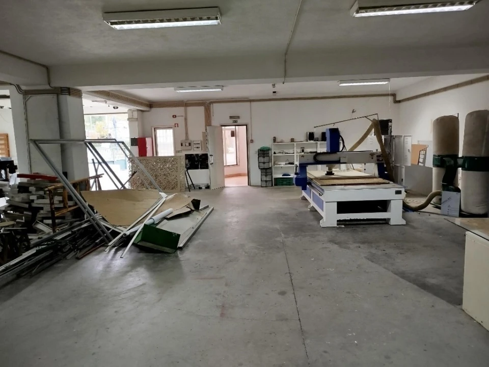 Armazém para Arrendamento em Almargem do Bispo, Pêro Pinheiro e Montelavar Foto 1