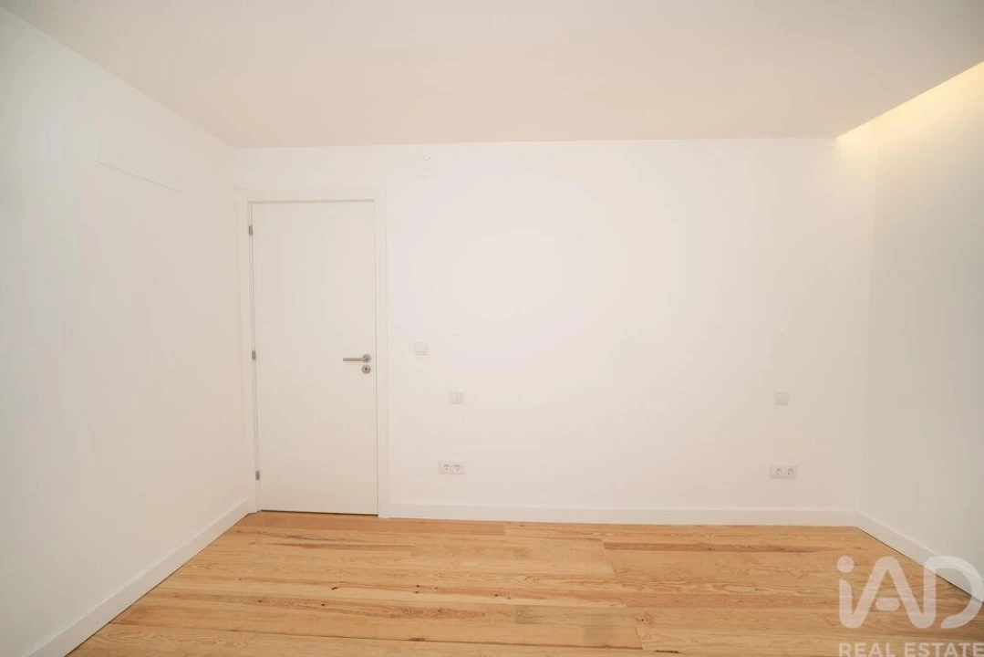Apartamento T2 para Venda em São Vicente Foto 8