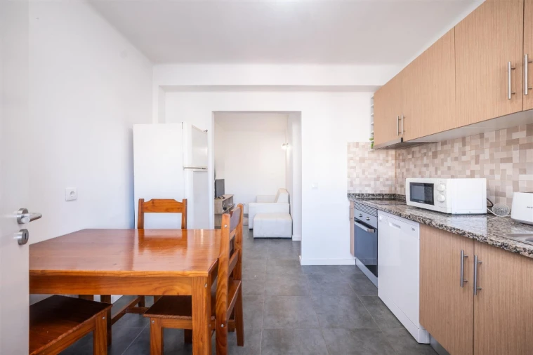 Apartamento T2 para Venda em Santo Antonio dos Olivais Foto 4