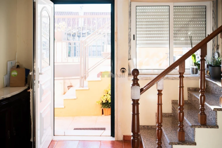 Moradia T5 para Venda em Ramada e Caneças Foto 28