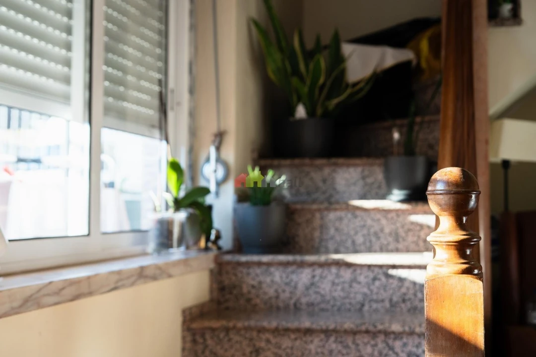 Moradia T5 para Venda em Ramada e Caneças Foto 31