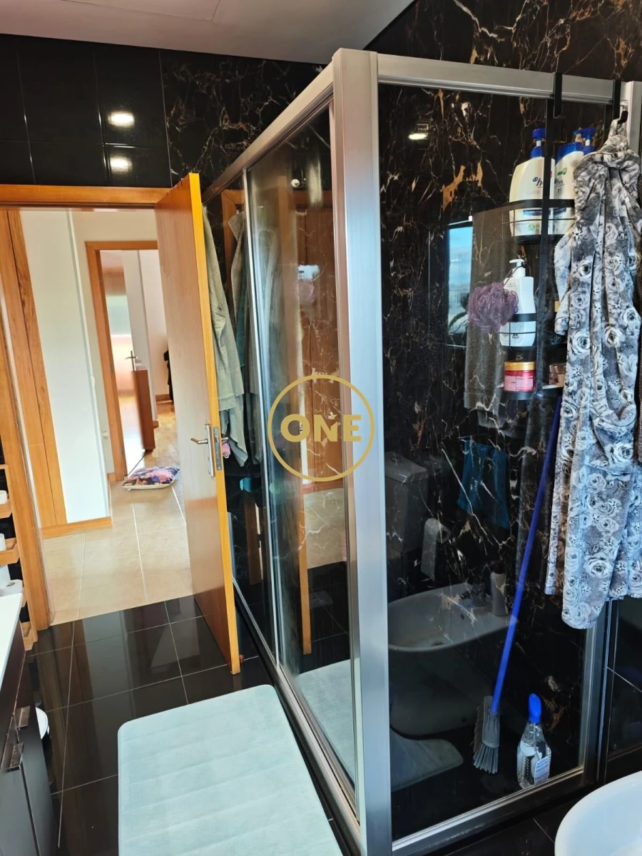 Moradia T2 para Venda em Areias, Sequeirô, Lama e Palmeira Foto 13