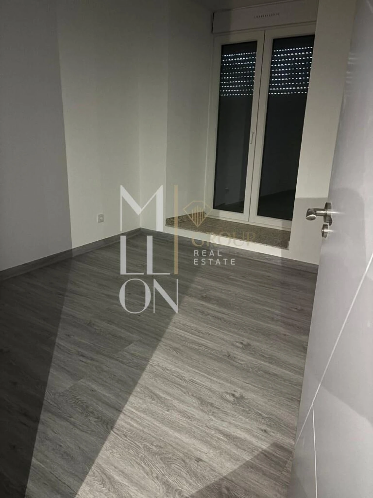 Apartamento T1 para Venda em Tortosendo Foto 2