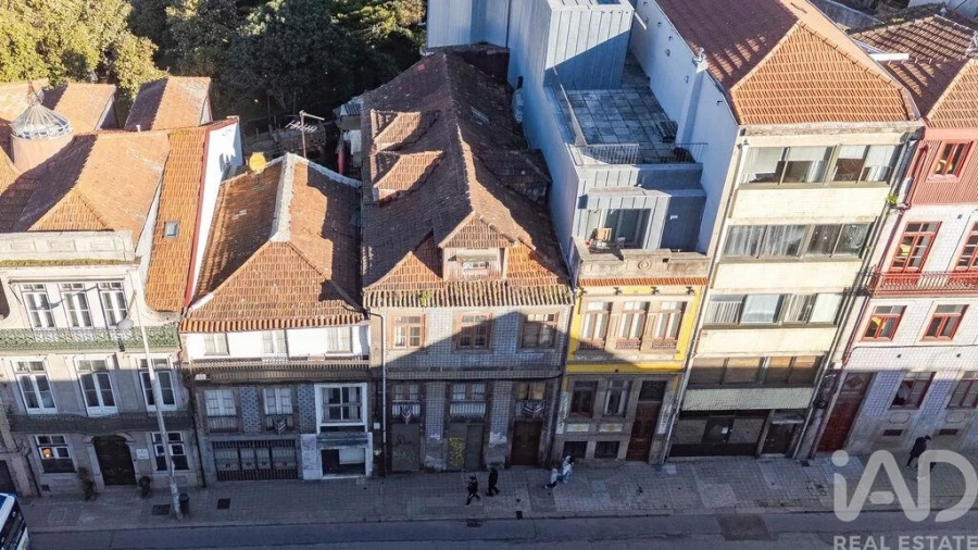 Prédio para Venda em Lordelo do Ouro e Massarelos Foto 3