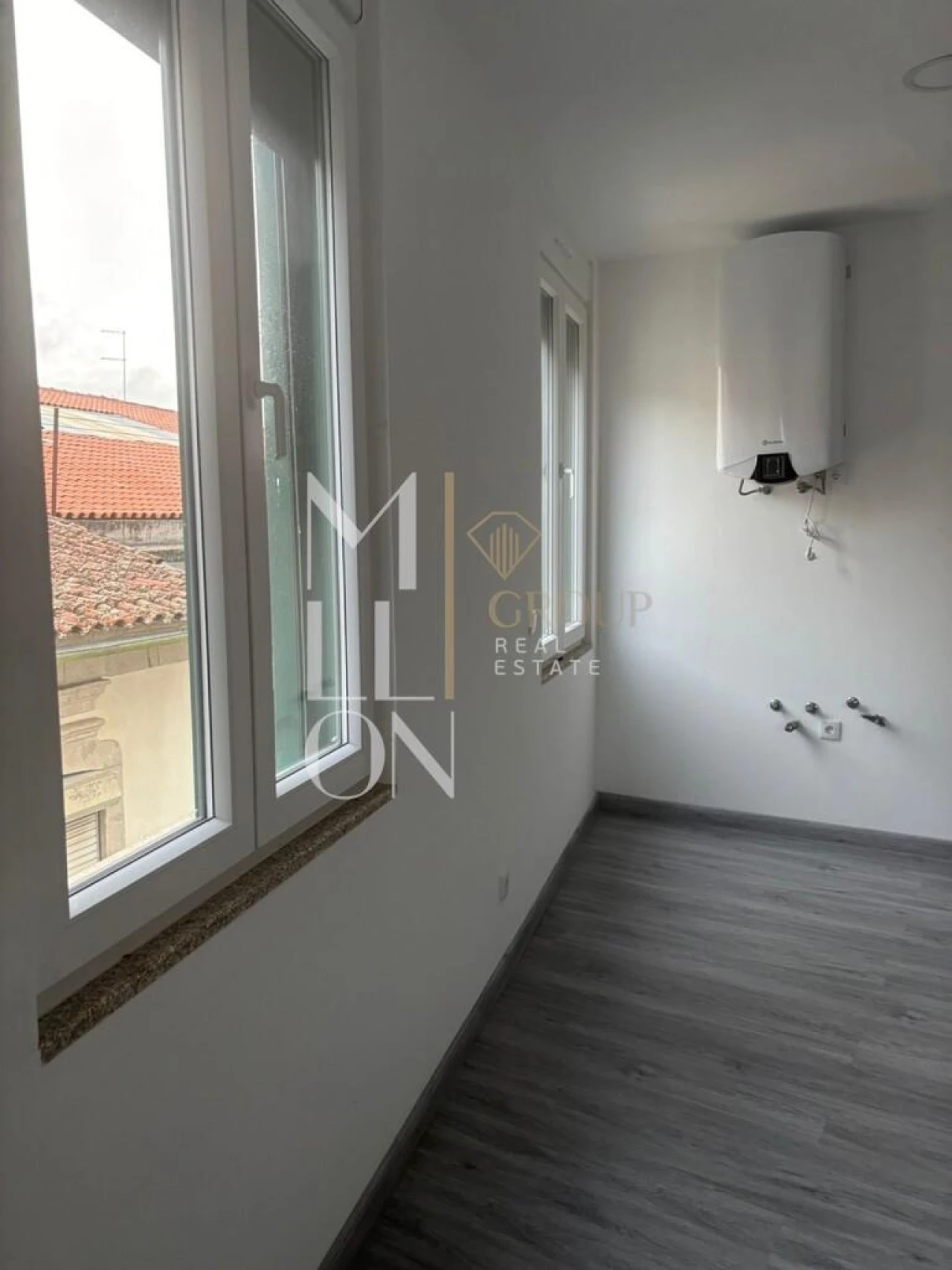 Apartamento T2 para Venda em Tortosendo Foto 6