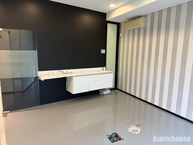 Loja para Arrendamento em Ponta Delgada (São Pedro) Foto 11