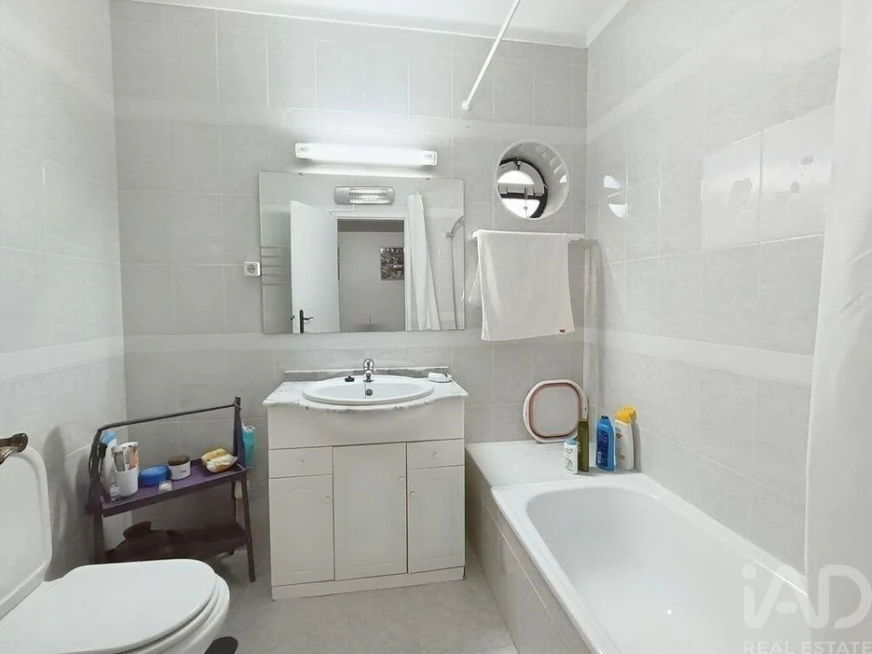 Apartamento T3 para Venda em Atouguia da Baleia Foto 13