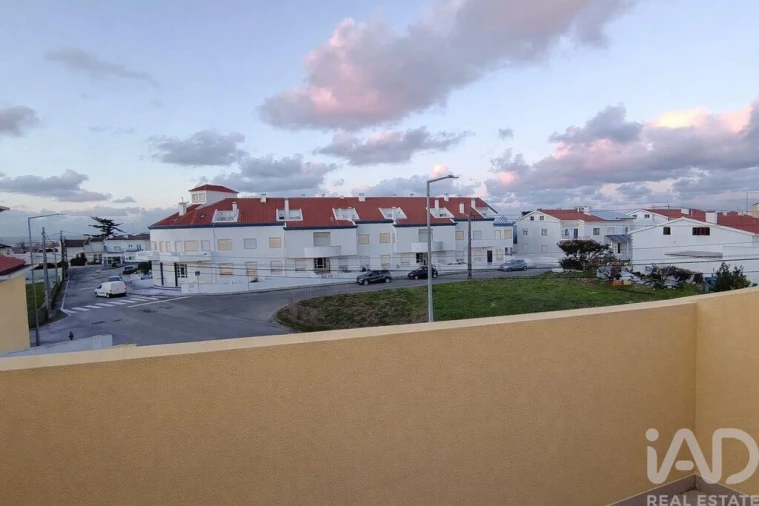 Apartamento T3 para Venda em Atouguia da Baleia Foto 24