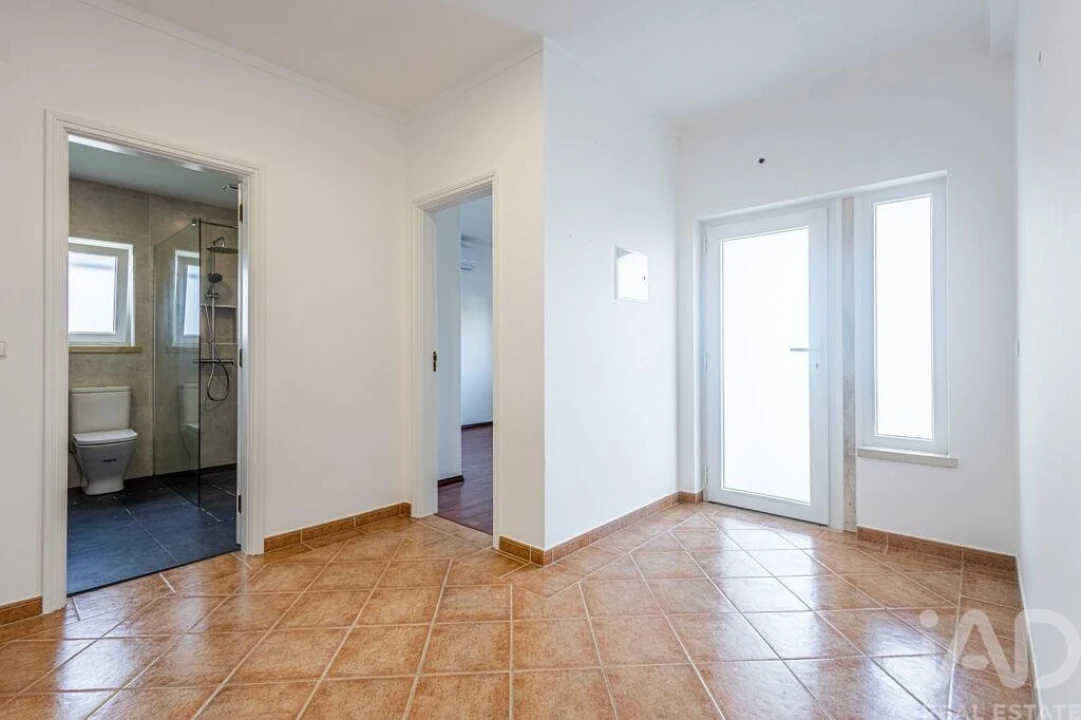 Moradia T2 para Venda em Roliça Foto 30