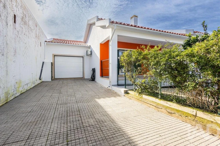 Moradia T2 para Venda em Roliça Foto 15