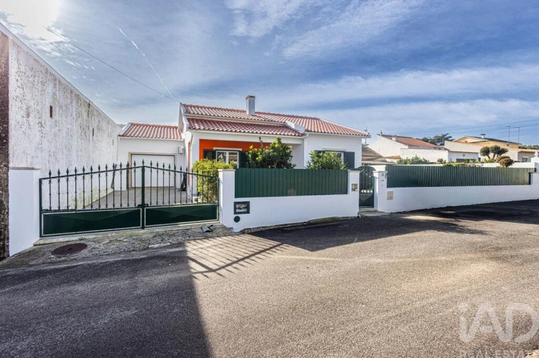 Moradia T2 para Venda em Roliça Foto 3