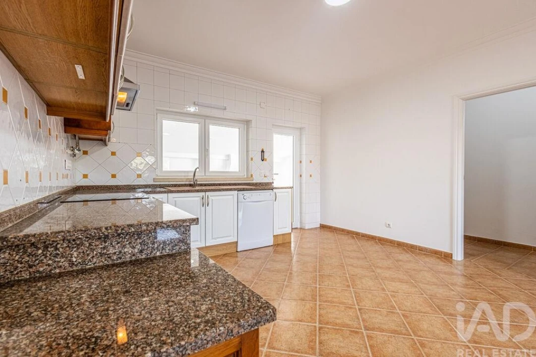 Moradia T2 para Venda em Roliça Foto 28