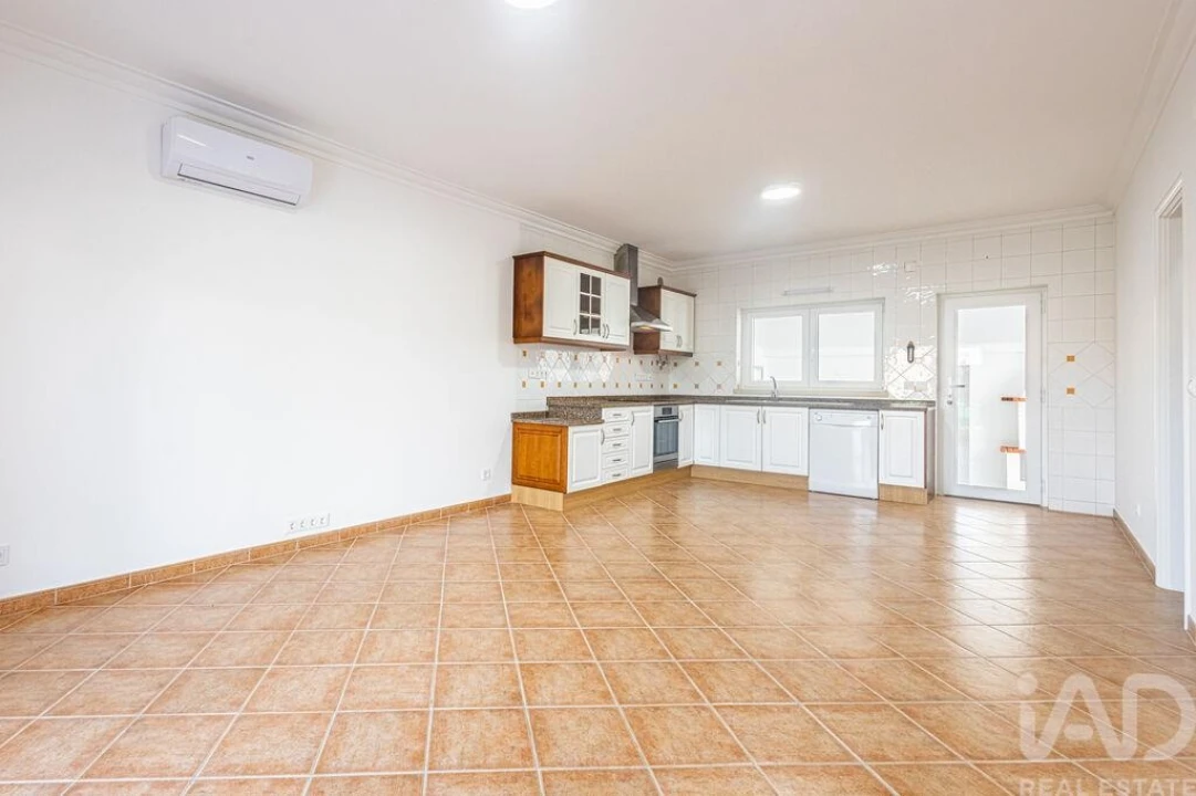 Moradia T2 para Venda em Roliça Foto 22