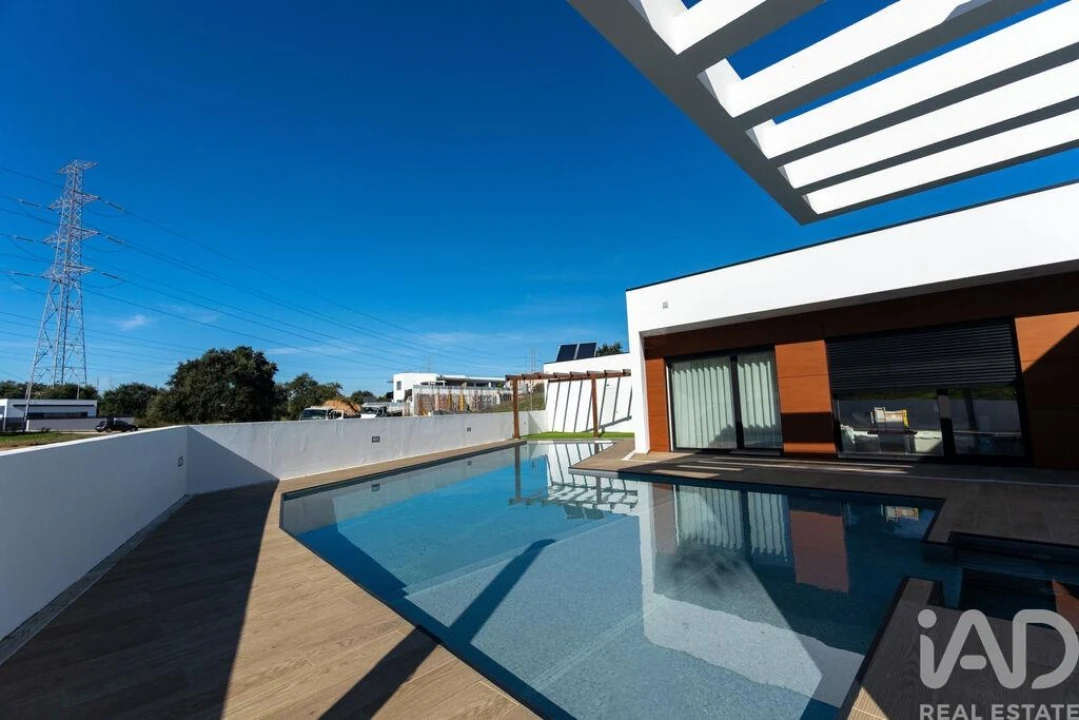 Moradia T6 para Venda em União das Freguesias de Setúbal Foto 10