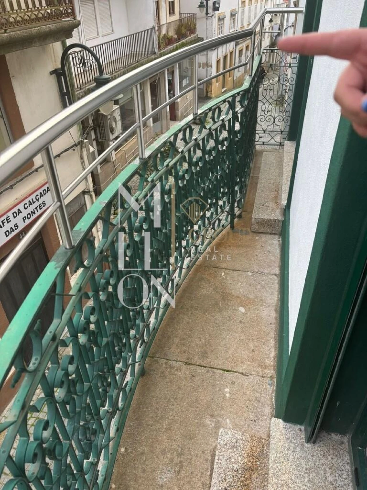 Apartamento T1 para Venda em Tortosendo Foto 4