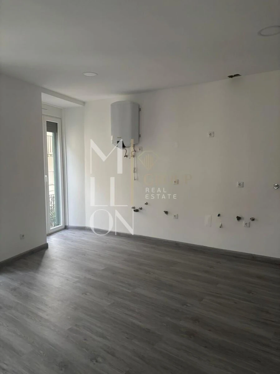 Apartamento T1 para Venda em Tortosendo Foto 10