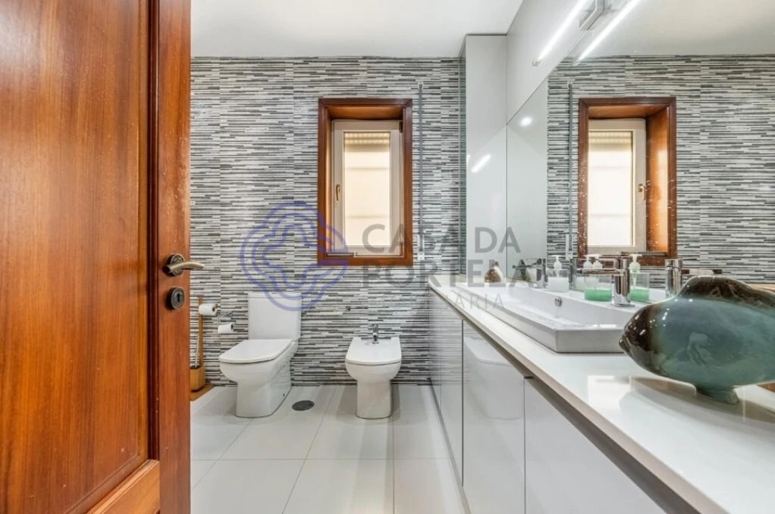 Moradia T5 para Venda em Modivas Foto 34