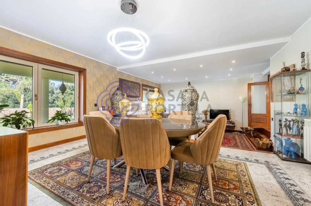 Moradia T5 para Venda em Modivas Foto 15