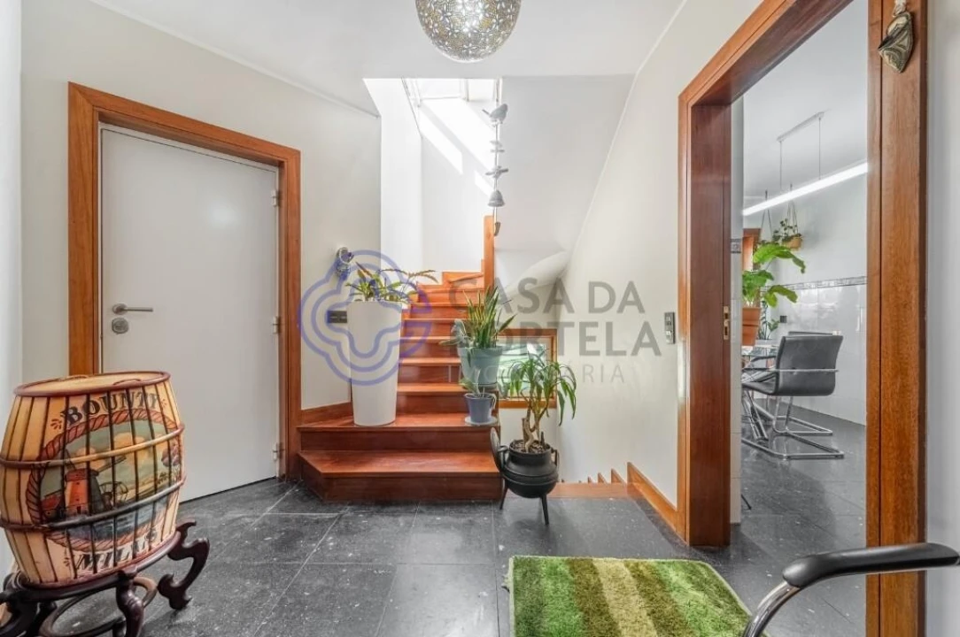 Moradia T5 para Venda em Modivas Foto 12